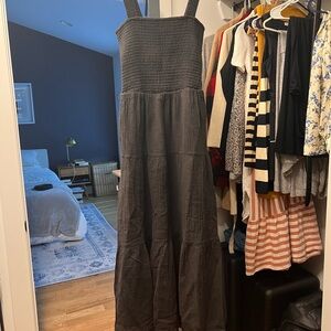 NWT Quince 100% Organic Cotton Gauze Smocked Sleeveless Maxi Dress, Black, XS